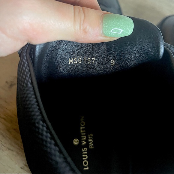 Louis Vuitton Men’s Black Graphite Damier Ebne High Tops - Picture 5 of 11